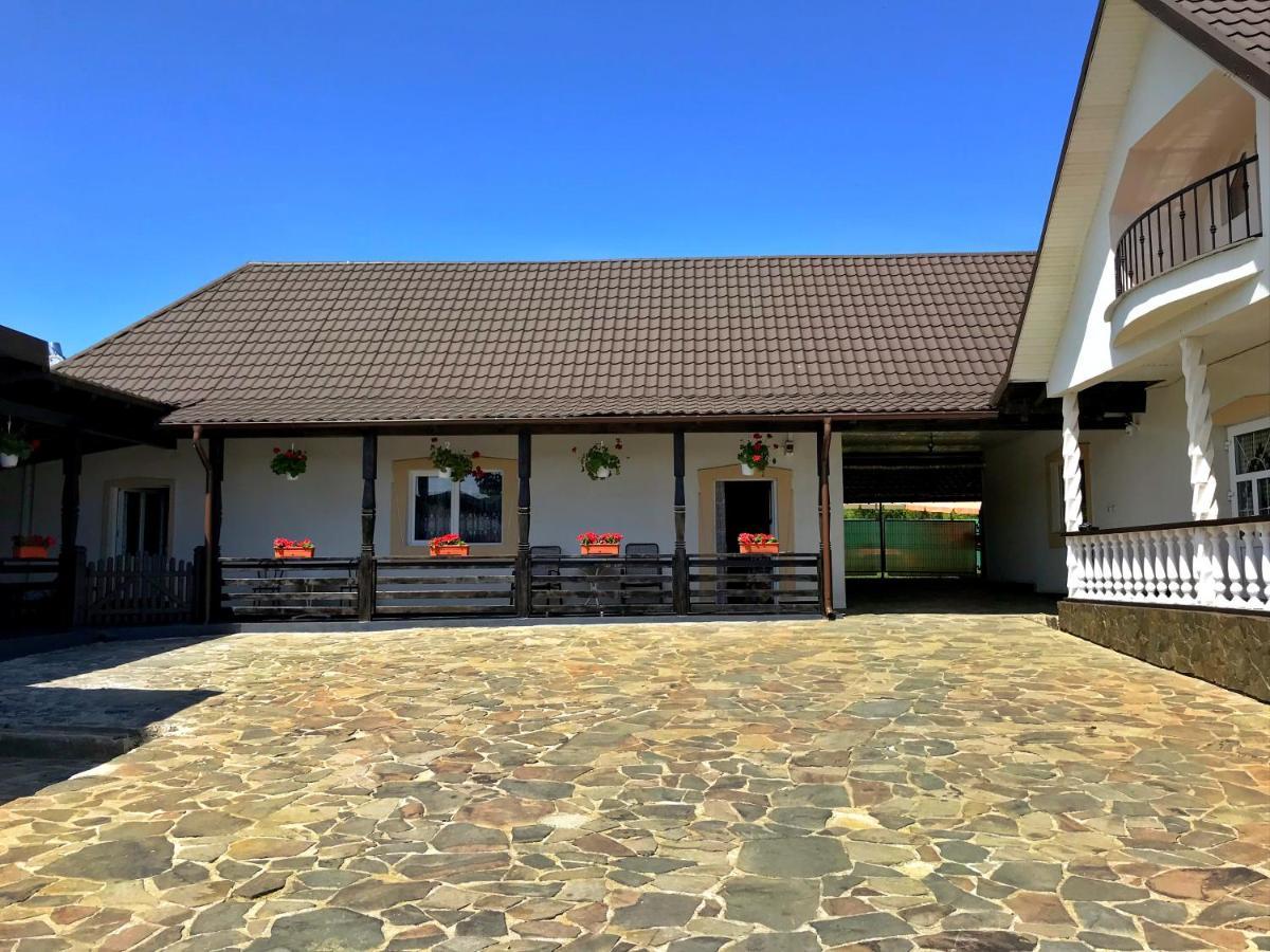 Apartmán La Dory Satu Sugatag Exteriér fotografie