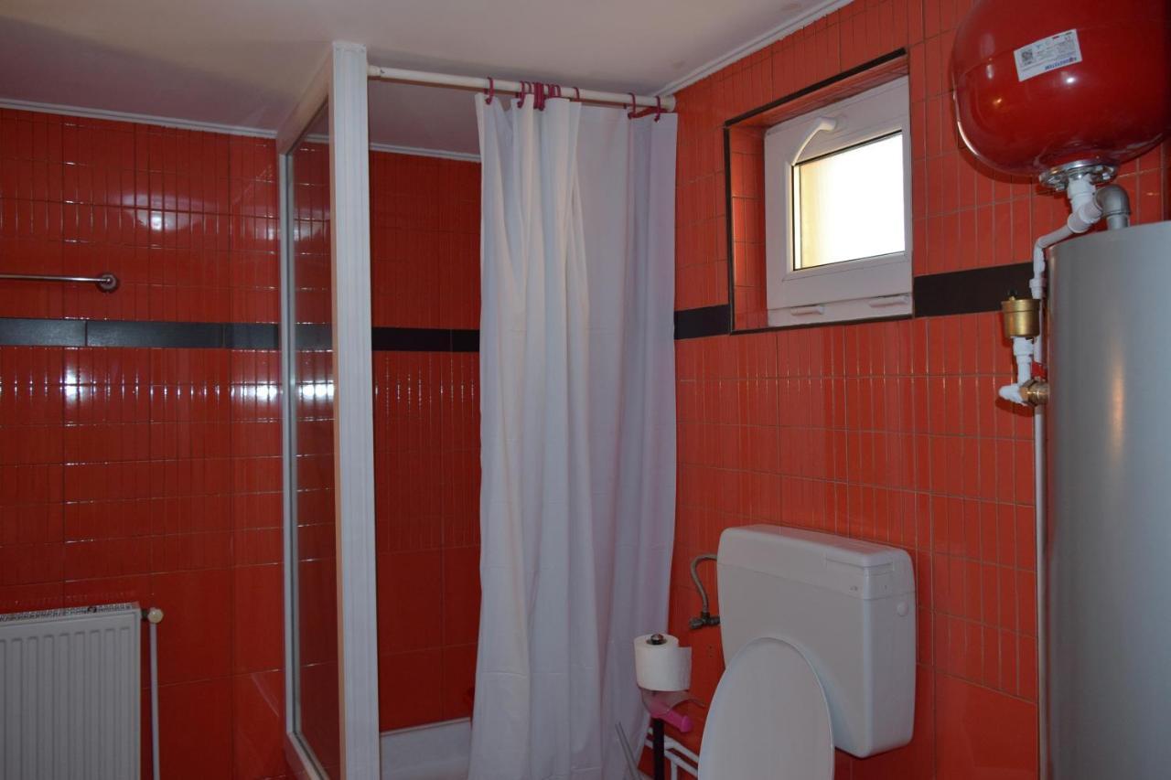 Apartmán La Dory Satu Sugatag Exteriér fotografie